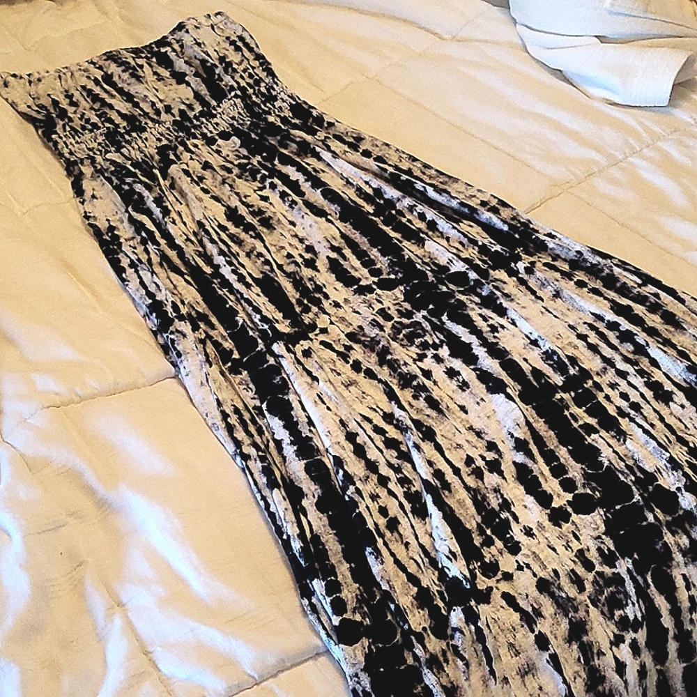 Sleeveless dress